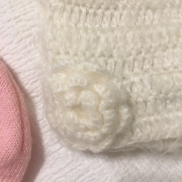 ⭐️ FREE w/ Bundle Purchase! Winter hats and scarf - Picture 5 of 5